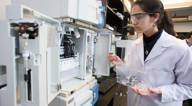 Du học Canada Biotechnology Centennial College du hoc Duy Tân